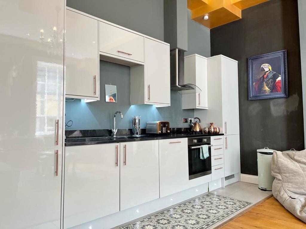 Unique & Luxurious 2 Bedroom City Centre Apartment Nottingham Esterno foto